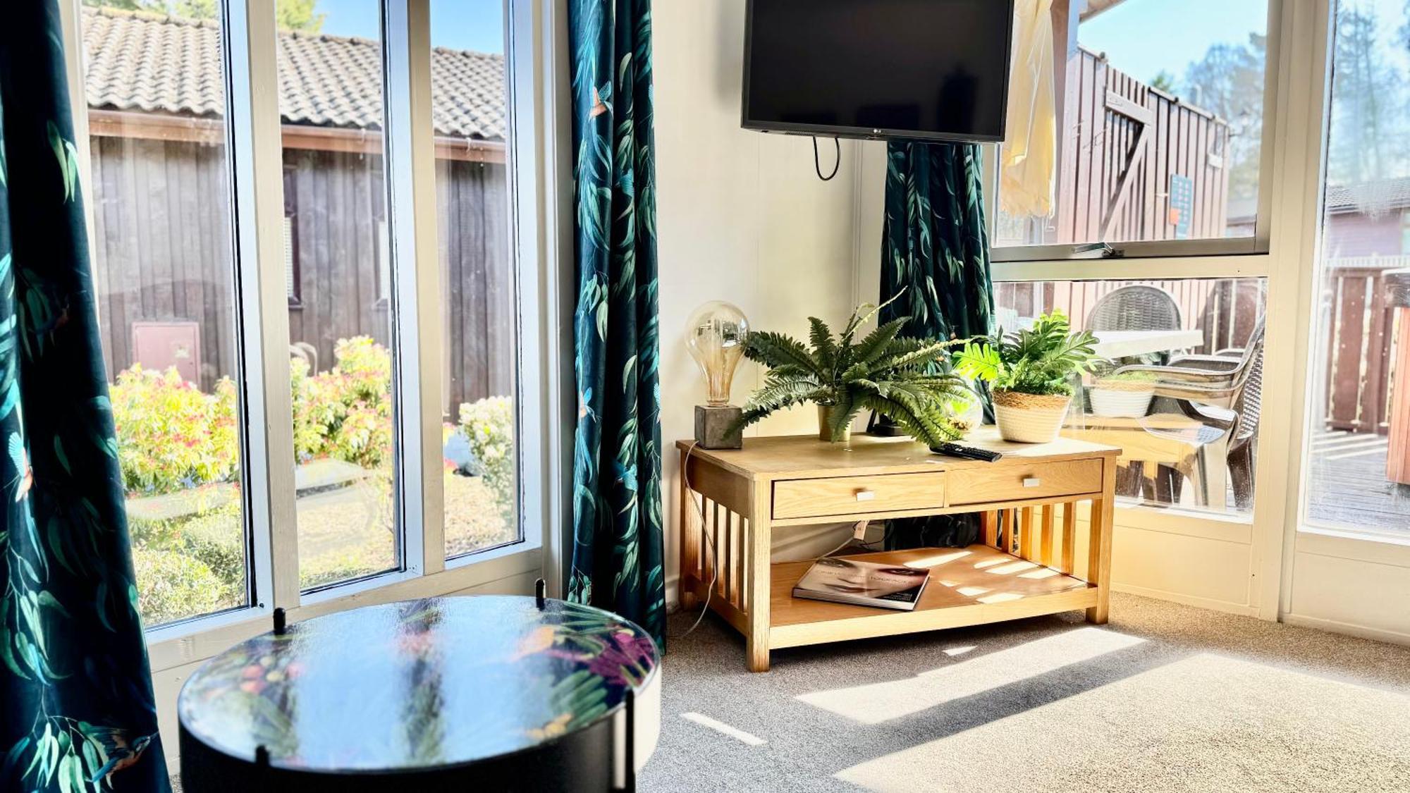 Wild Jungle Retreat Kirn